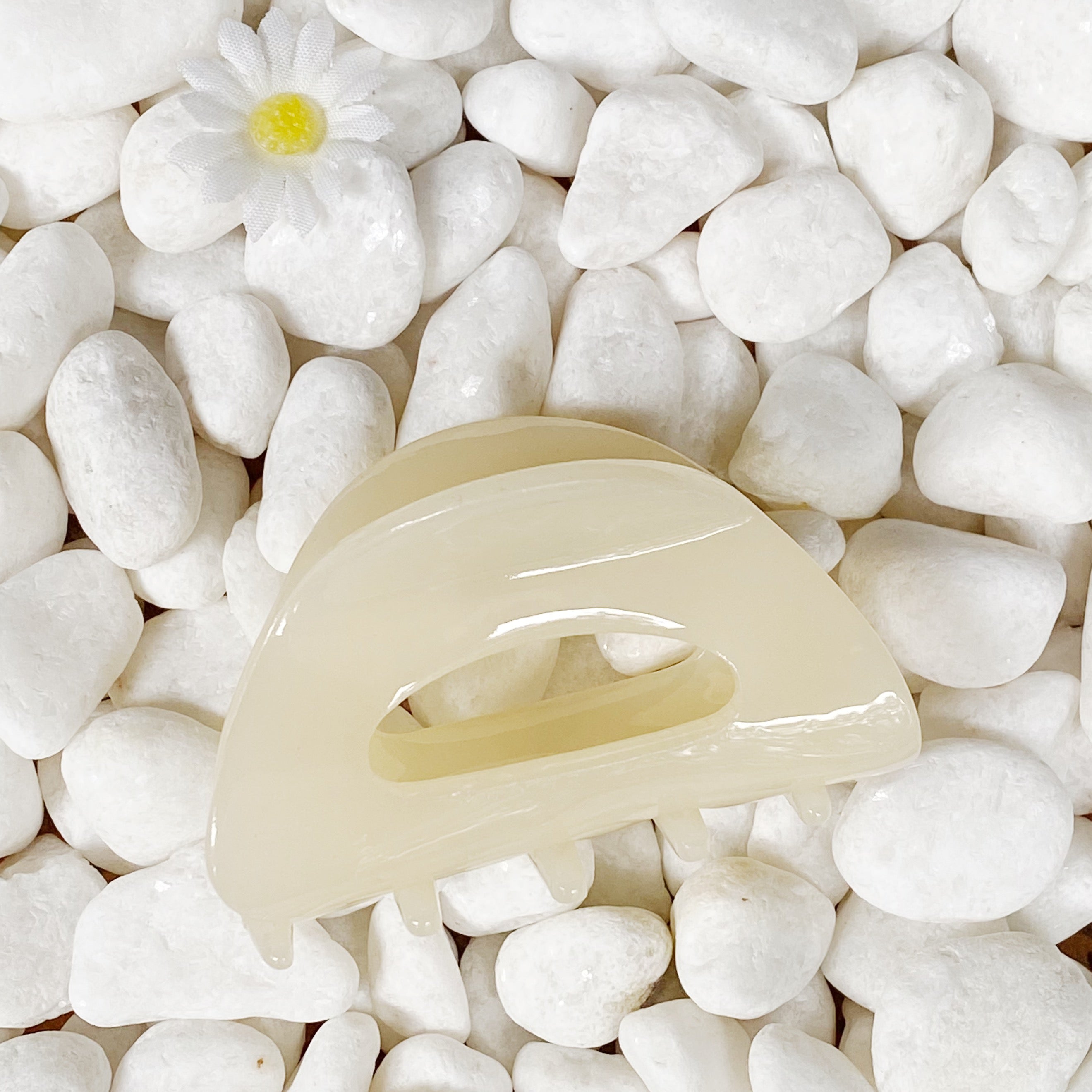 Luxe Finish Hair Claw